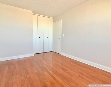 3333 Broadway - Photo Thumbnail 6