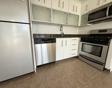 112 4th Avenue - Photo Thumbnail 3