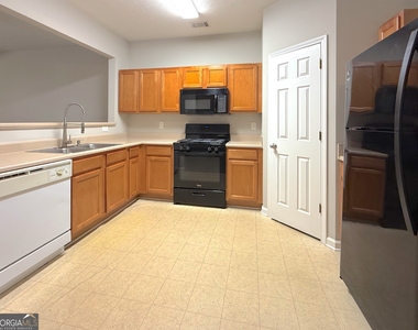 3845 Grovemont Place - Photo Thumbnail 8
