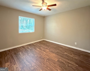 813 Post Oak Circle - Photo Thumbnail 13