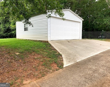 175 Richmond Place - Photo Thumbnail 9