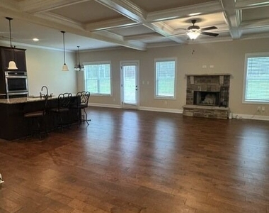 320 Homestead Circle - Photo Thumbnail 21