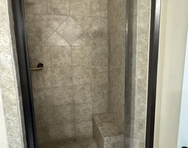 320 Homestead Circle - Photo Thumbnail 4