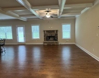 320 Homestead Circle - Photo Thumbnail 22