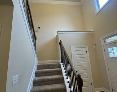 320 Homestead Circle - Photo Thumbnail 20