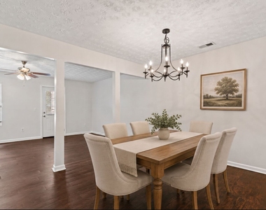 5619 Union Pointe Drive - Photo Thumbnail 7