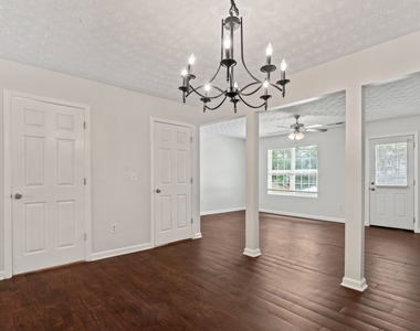 5619 Union Pointe Drive - Photo Thumbnail 5