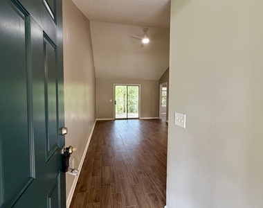 438 Admirals Walk Drive - Photo Thumbnail 1