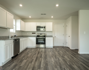 624 Canal Street - Photo Thumbnail 12