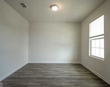 624 Canal Street - Photo Thumbnail 15