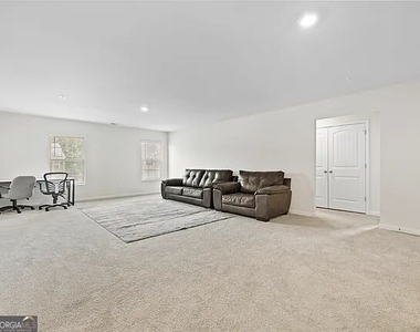 2725 Piper Drive - Photo Thumbnail 15