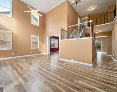 3325 Earhart Way - Photo Thumbnail 40