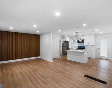 2148 Green Forrest Drive - Photo Thumbnail 2