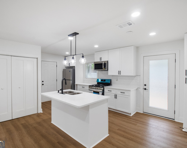 2148 Green Forrest Drive - Photo Thumbnail 5