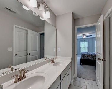 6035 Ashborough Park - Photo Thumbnail 61