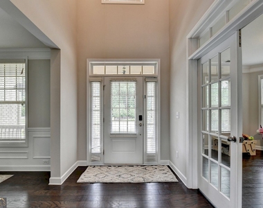 6035 Ashborough Park - Photo Thumbnail 2