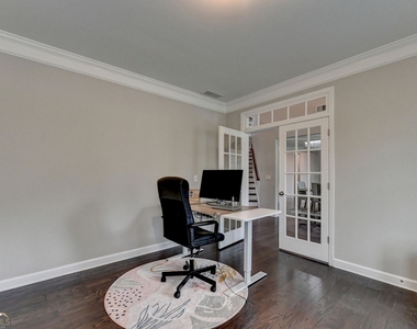 6035 Ashborough Park - Photo Thumbnail 8
