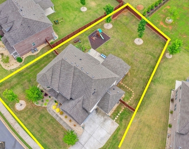 6035 Ashborough Park - Photo Thumbnail 81