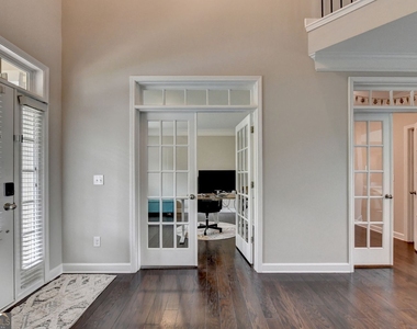 6035 Ashborough Park - Photo Thumbnail 3