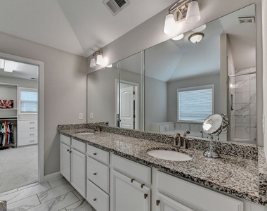 6035 Ashborough Park - Photo Thumbnail 47
