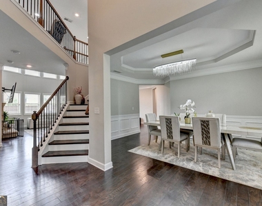 6035 Ashborough Park - Photo Thumbnail 4