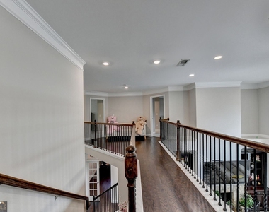 6035 Ashborough Park - Photo Thumbnail 39