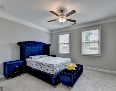 6035 Ashborough Park - Photo Thumbnail 35