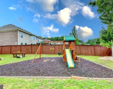 6035 Ashborough Park - Photo Thumbnail 73