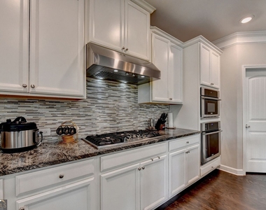 6035 Ashborough Park - Photo Thumbnail 30