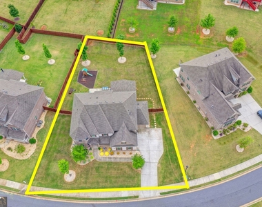 6035 Ashborough Park - Photo Thumbnail 82