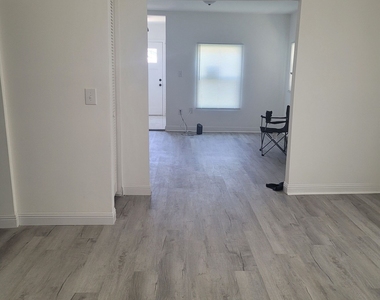 191 Forest Avenue - Photo Thumbnail 1
