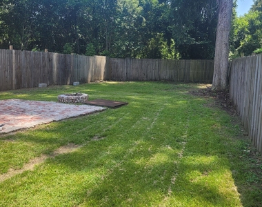 191 Forest Avenue - Photo Thumbnail 13