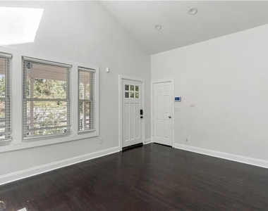 954 Byron Drive Sw - Photo Thumbnail 8