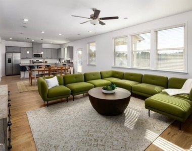 2006 Derrick Drive - Photo Thumbnail 6