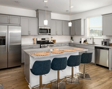 2319 Derrick Drive - Photo Thumbnail 2