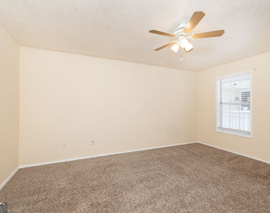 910 Augusta Drive Se - Photo Thumbnail 23