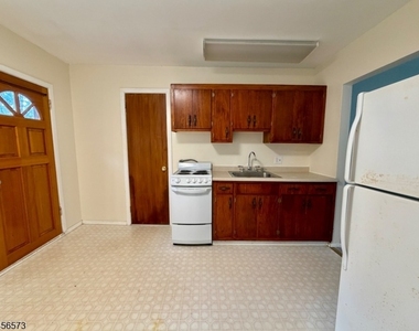58 Nestor St - Photo Thumbnail 4