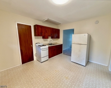 58 Nestor St - Photo Thumbnail 5