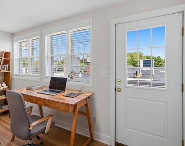 40 Main St - Photo Thumbnail 8