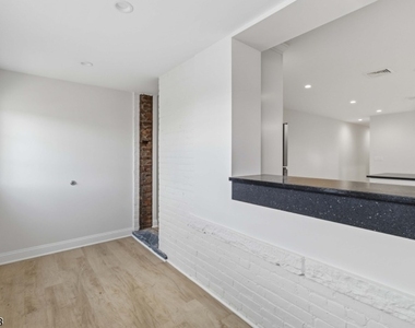 40 Main St - Photo Thumbnail 9