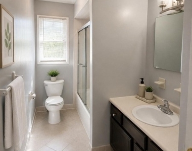 21 W Henry St - Photo Thumbnail 9
