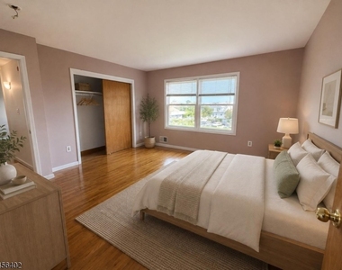 21 W Henry St - Photo Thumbnail 6