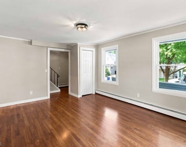 50 Madison St - Photo Thumbnail 4