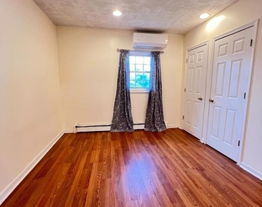 285 Rutherford Ave - Photo Thumbnail 9