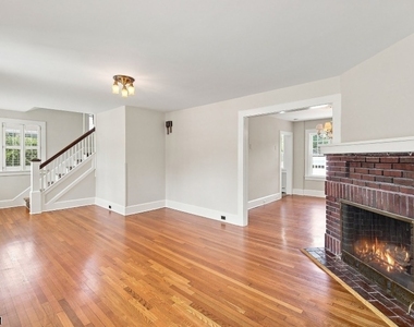 636 Prospect St - Photo Thumbnail 7