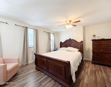 1047 Jaques Avenue - Photo Thumbnail 11
