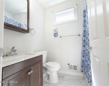 1047 Jaques Avenue - Photo Thumbnail 10