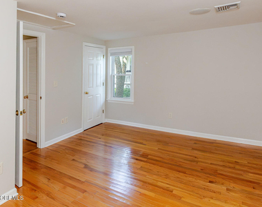 2 Parmly Street - Photo Thumbnail 4