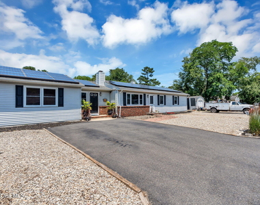 725 8th Avenue - Photo Thumbnail 4