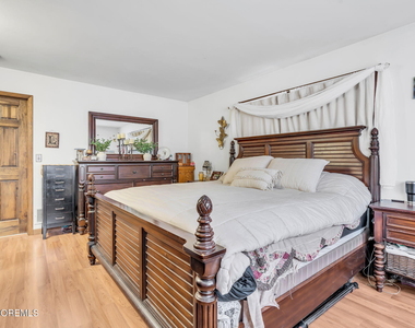 725 8th Avenue - Photo Thumbnail 32